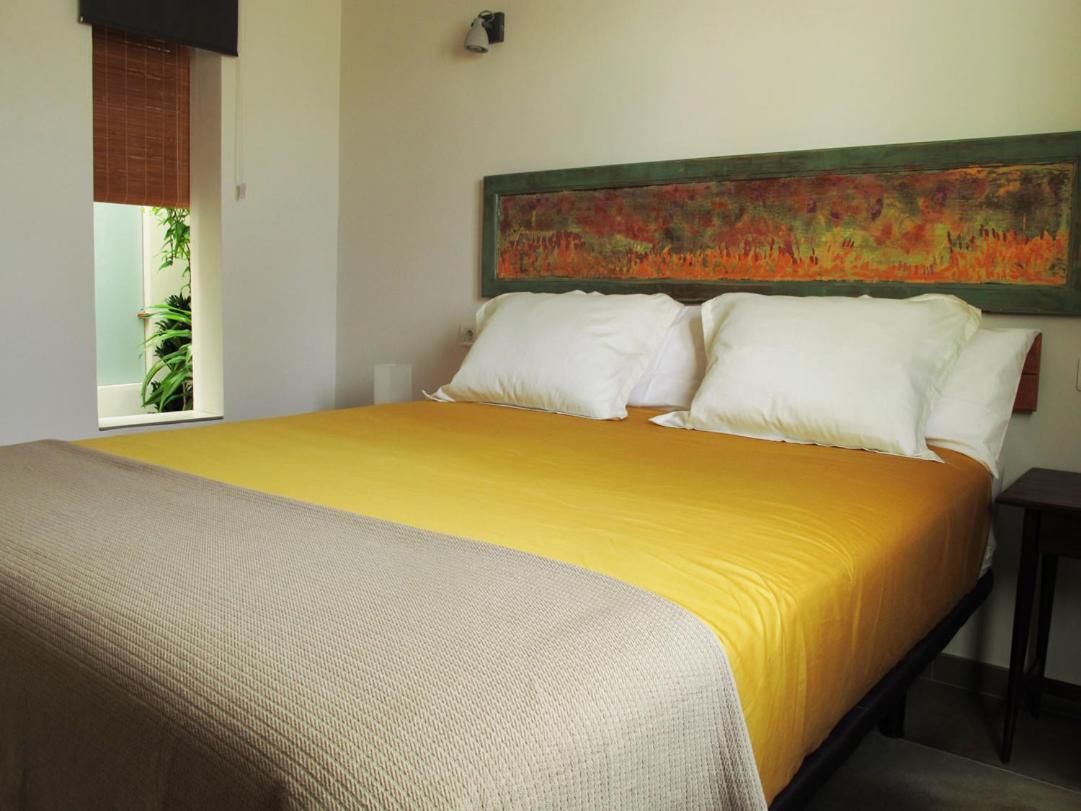 Bungalow Goa Pool View, Playa Roca Residence Sea Front Access - Free Ac - Wifi Costa Teguise Exterior photo